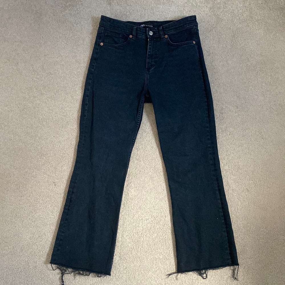 Zara Fit and Flare Crop Jean